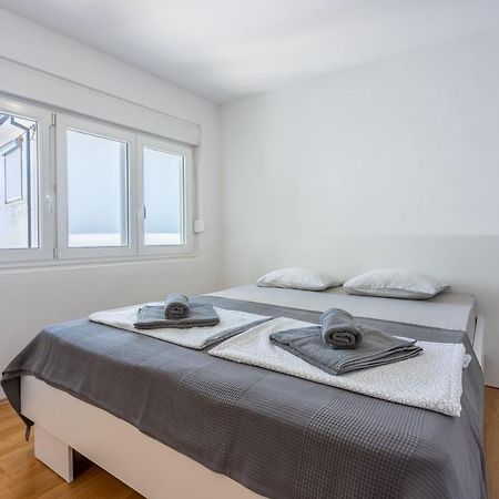 Apartment Robert 茨里克韦尼察 外观 照片