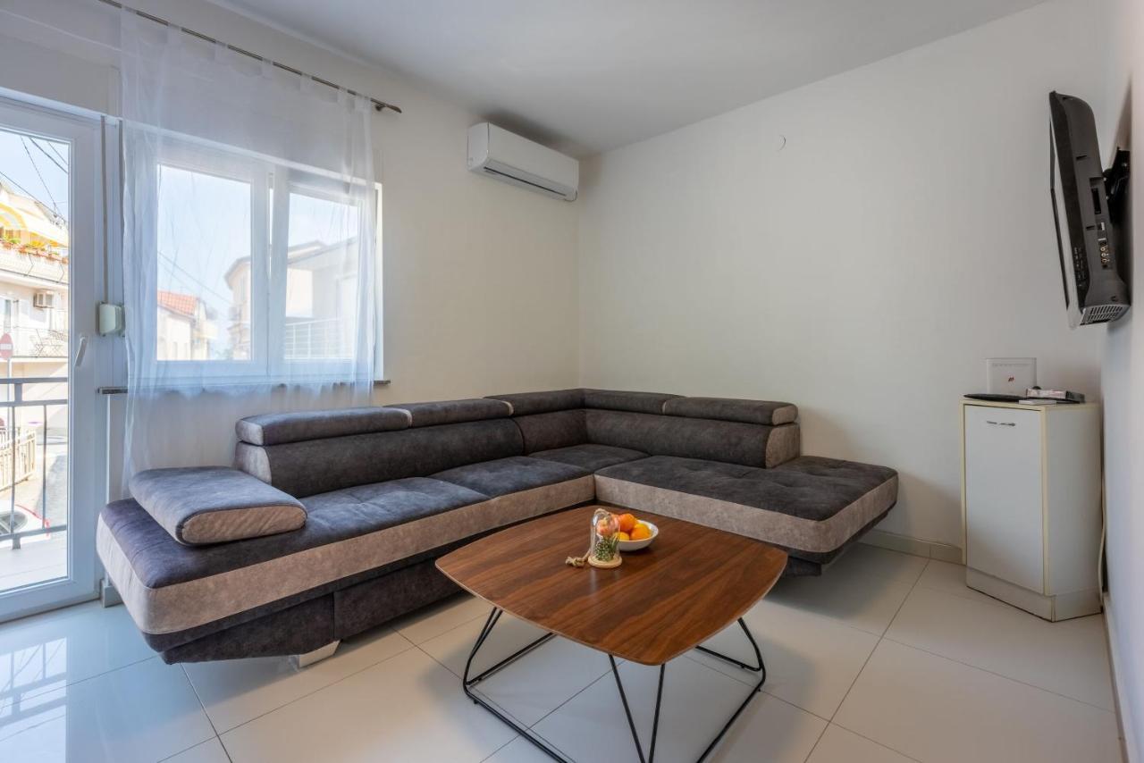 Apartment Robert 茨里克韦尼察 外观 照片